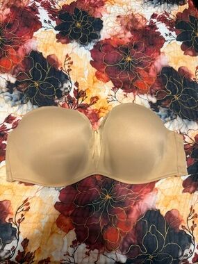 Soma stunning starlet Strapless Nude Convertible Bra